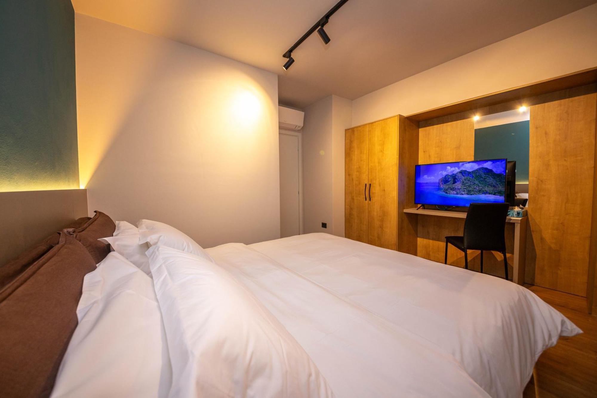 Blloku Unique Apartments 2 Тирана Экстерьер фото