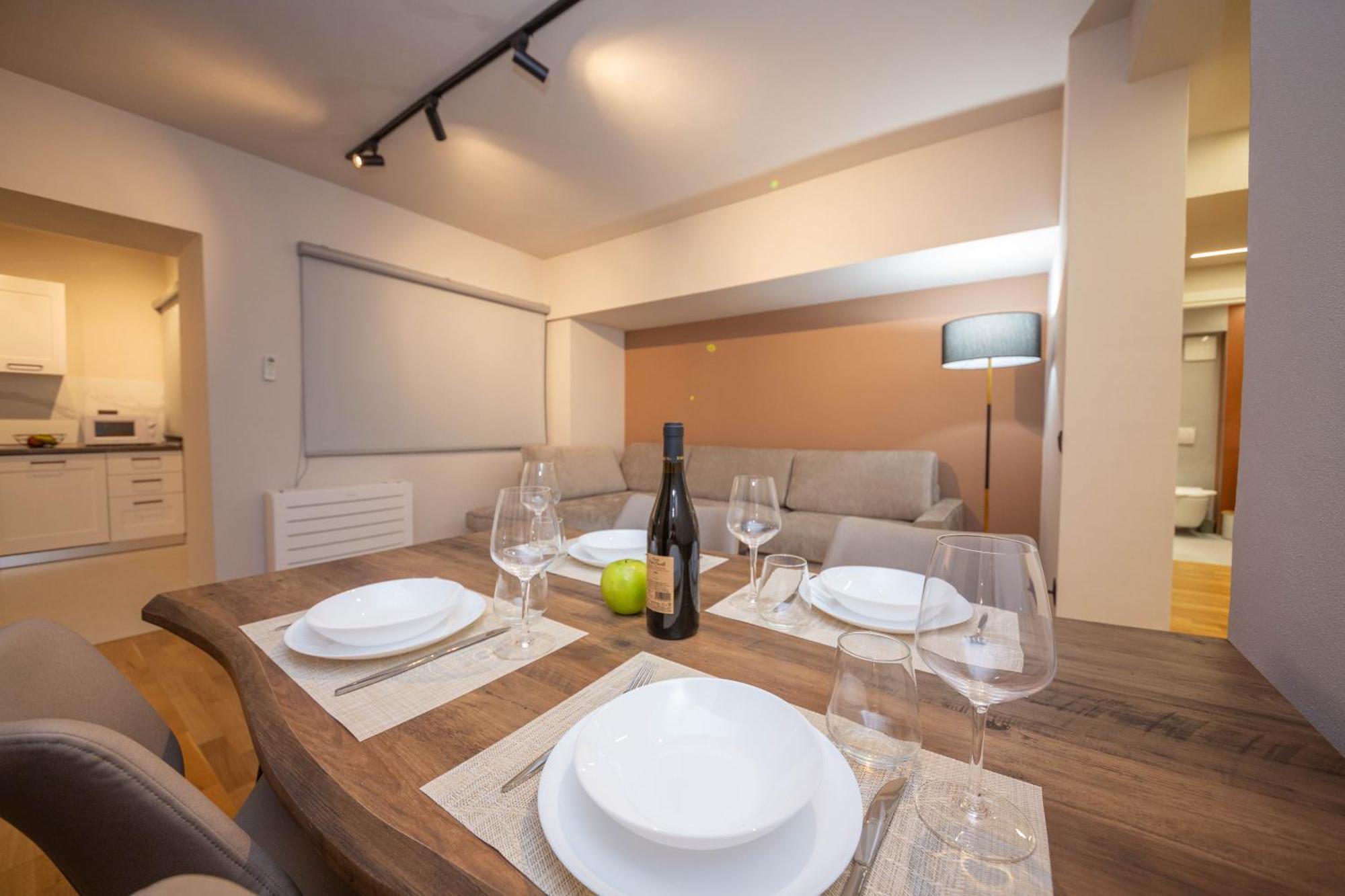 Blloku Unique Apartments 2 Тирана Экстерьер фото
