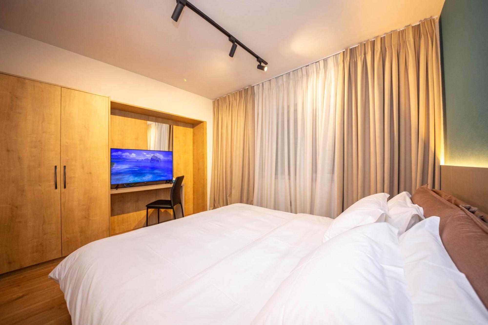 Blloku Unique Apartments 2 Тирана Экстерьер фото