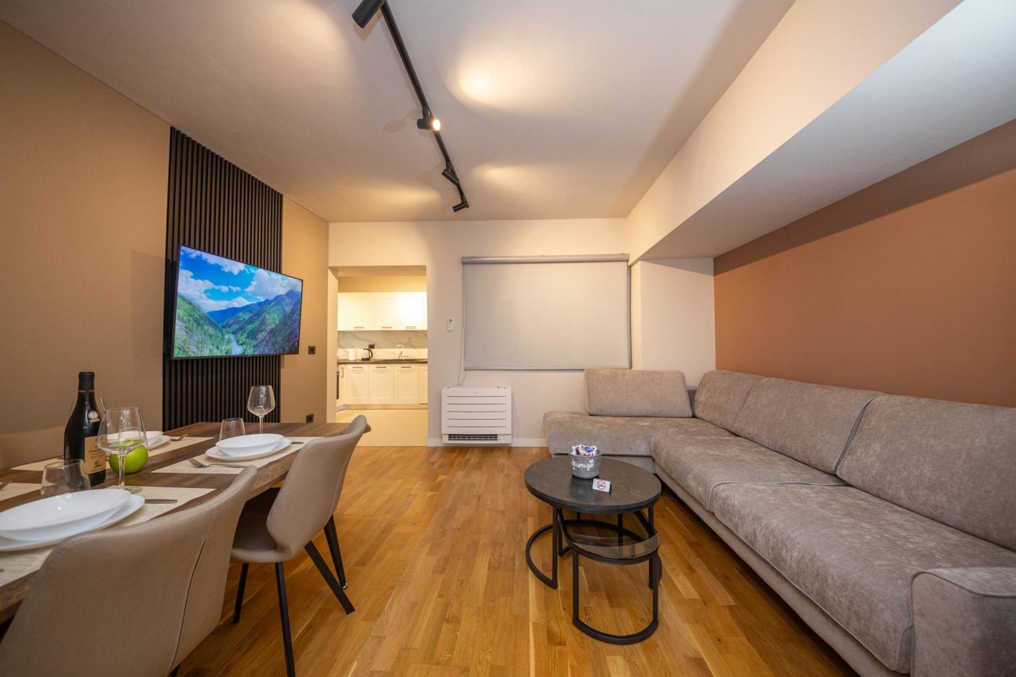 Blloku Unique Apartments 2 Тирана Экстерьер фото