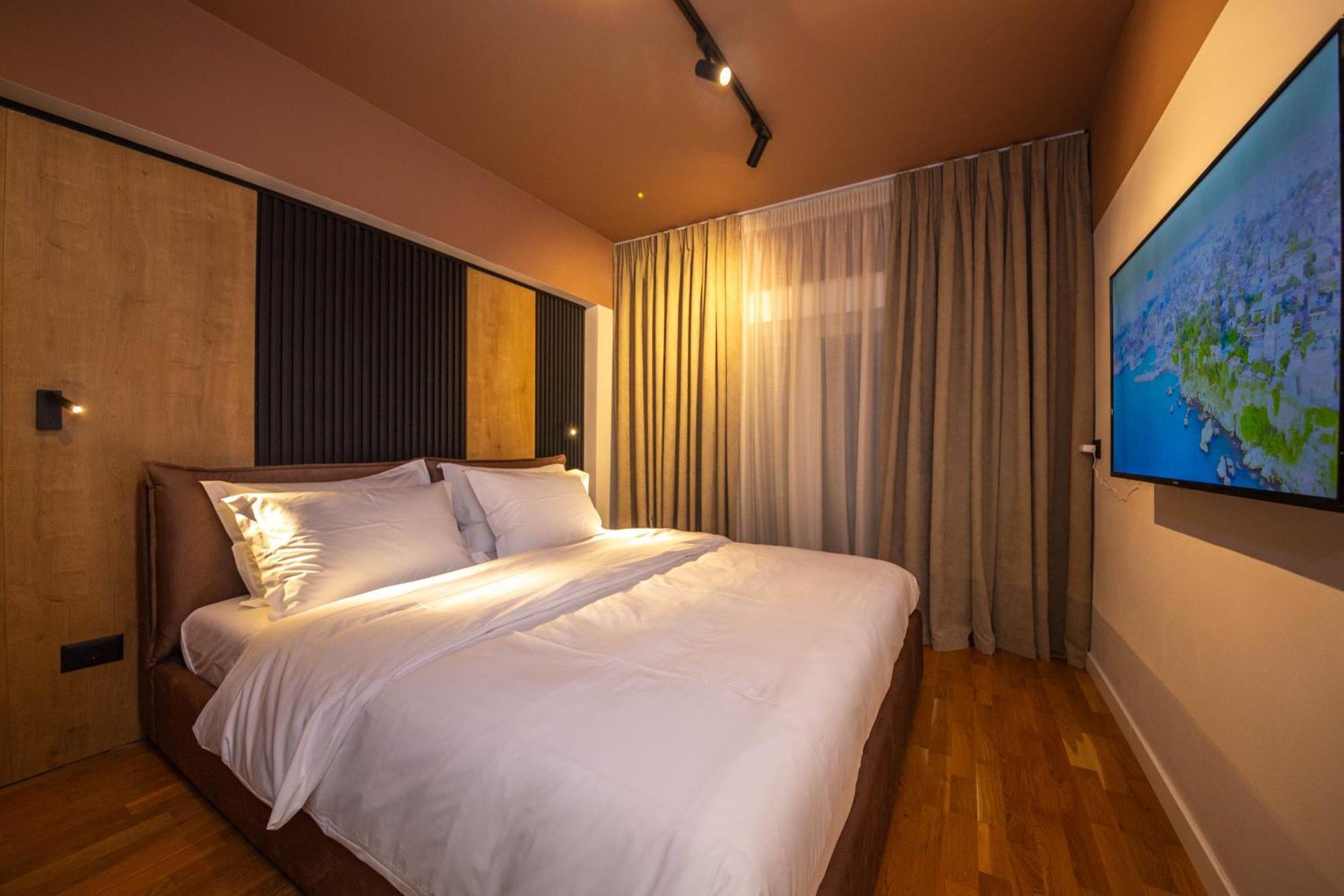 Blloku Unique Apartments 2 Тирана Номер фото